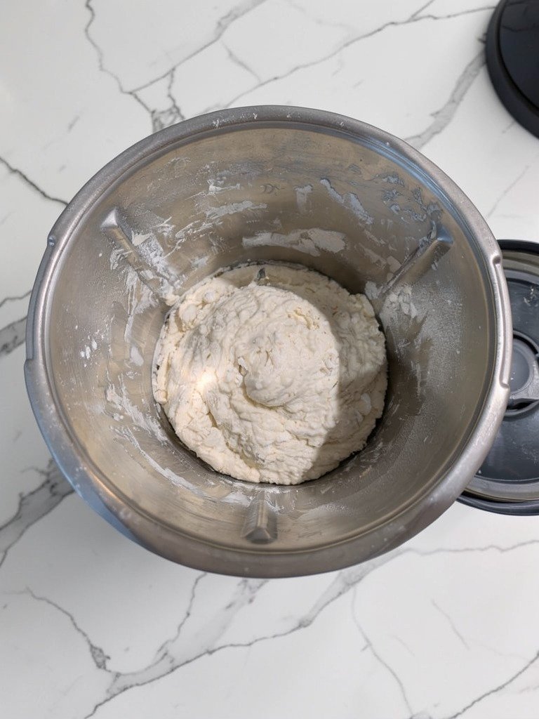 gluten free pizza dough ingredients combined